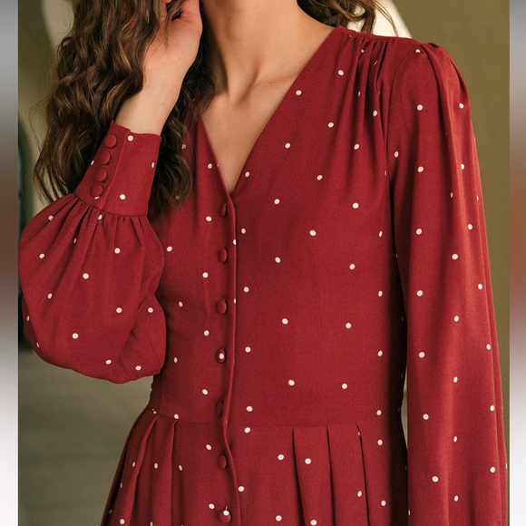 Rihoas Dresses & Skirts - Rihoas The Polka Dot Pleated Midi Dress